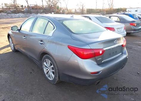 2015 Infiniti Q50 Premium/Sport z USA, uszkodzony, nr VIN JN1BV7ARXFM399424